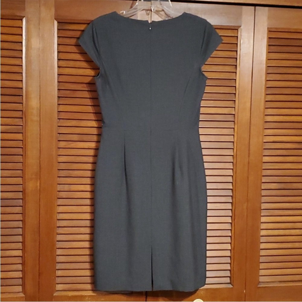 Calvin Klein gray cowl neck sheath dress size 4 lined - Picture 2 of 5
